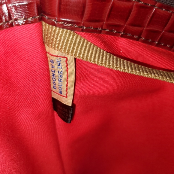 SOLD Dooney & Bourke Red Brick Woven Handbag - Picture 10 of 11